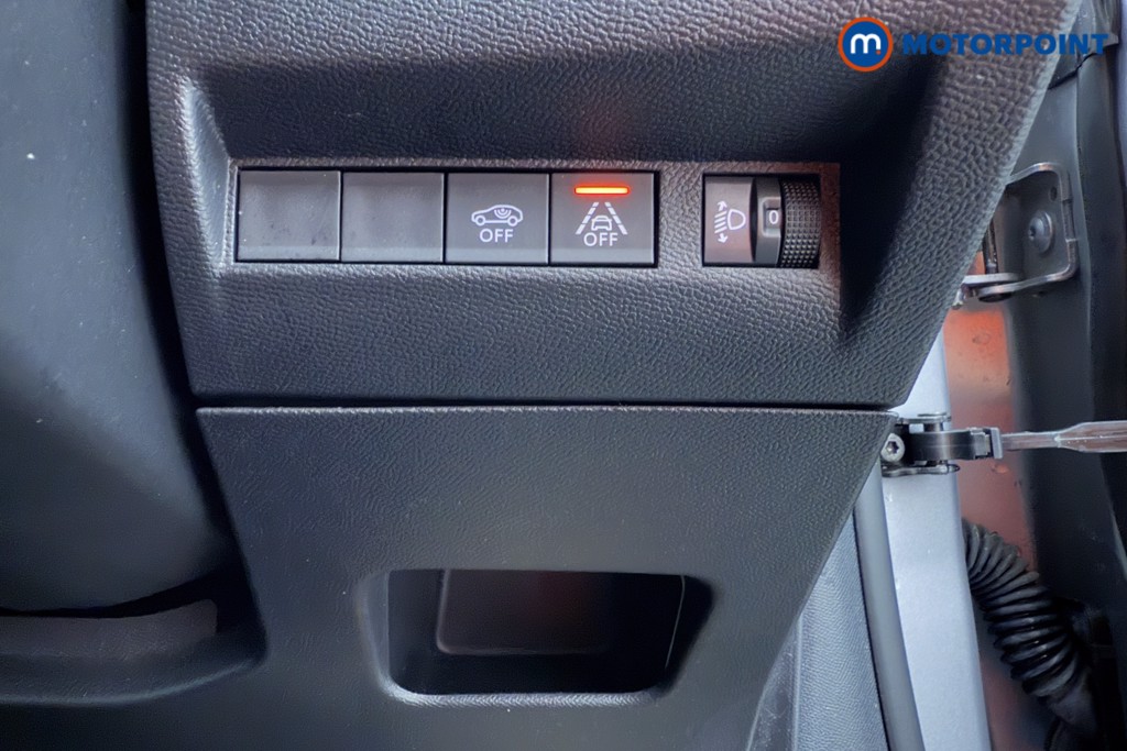 Peugeot 208 Allure Premium Automatic Electric Hatchback - Stock Number (1568430) - 16th supplementary image