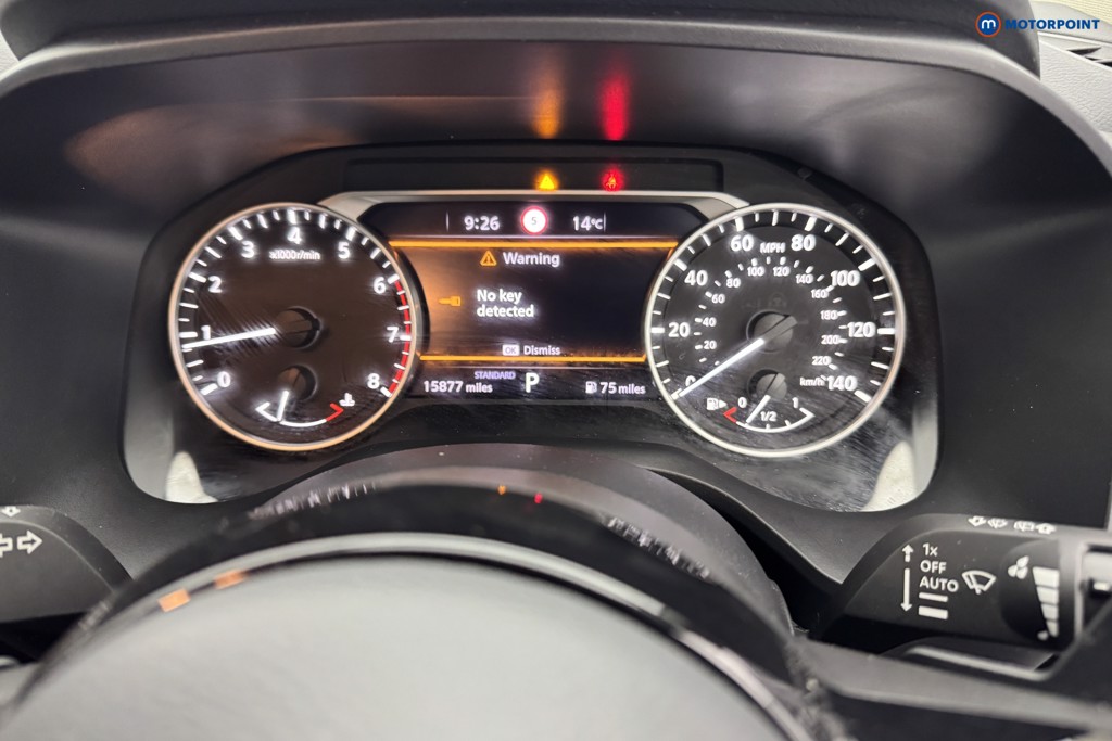 Nissan Qashqai Acenta Premium Automatic Petrol SUV - Stock Number (1568453) - 9th supplementary image