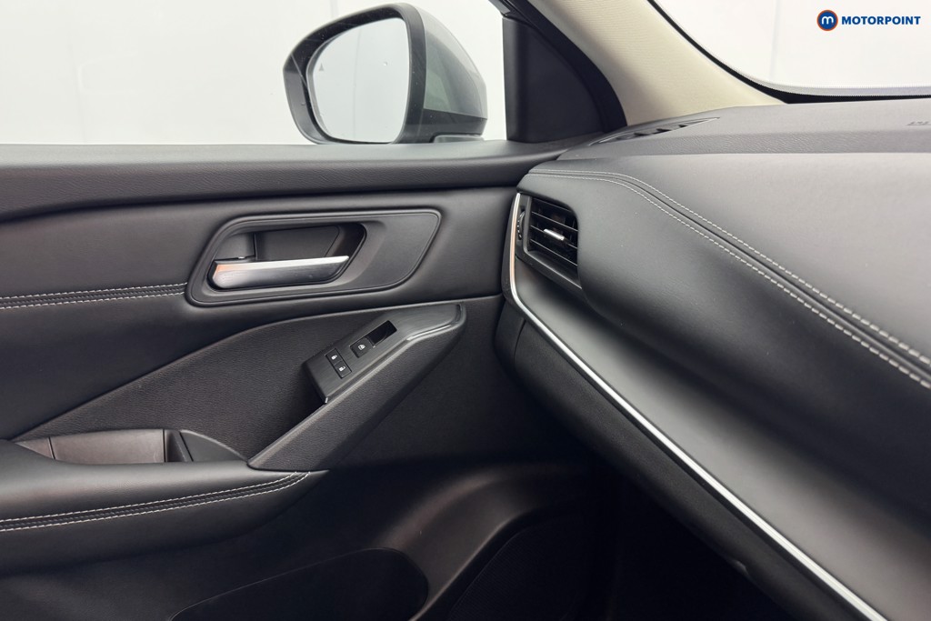 Nissan Qashqai Acenta Premium Automatic Petrol SUV - Stock Number (1568453) - 18th supplementary image