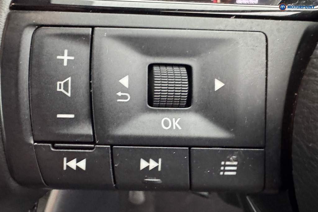 Nissan Qashqai Acenta Premium Automatic Petrol SUV - Stock Number (1568453) - 19th supplementary image