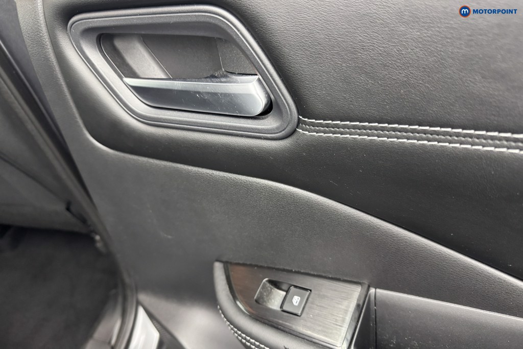 Nissan Qashqai Acenta Premium Automatic Petrol SUV - Stock Number (1568453) - 27th supplementary image