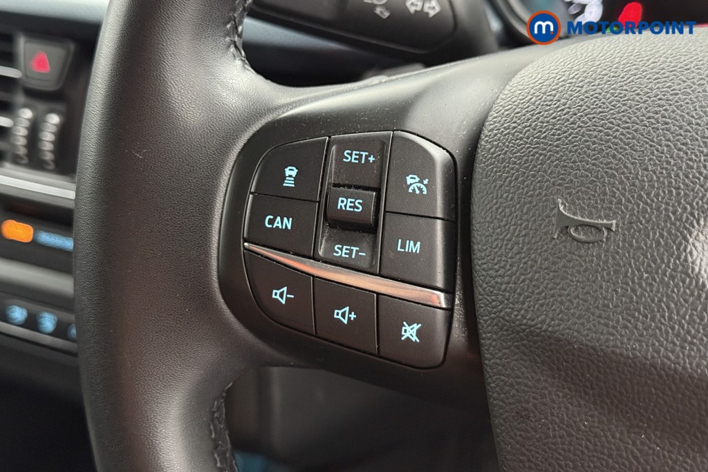 Ford Focus Active Manual Petrol Hatchback - Stock Number (1568614) - 4th supplementary image