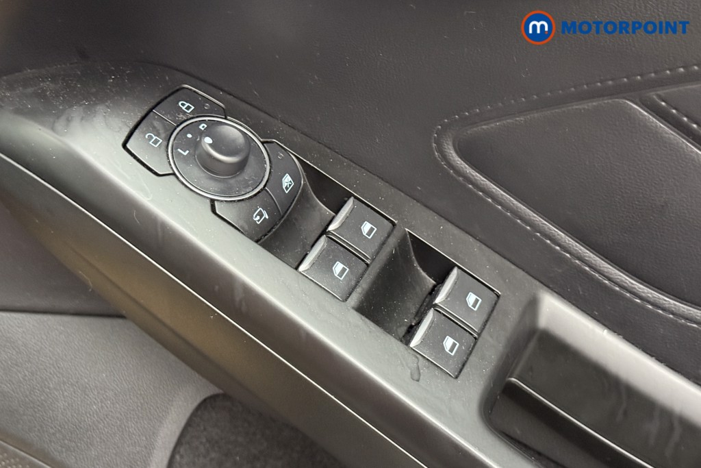 Ford Focus Active Manual Petrol Hatchback - Stock Number (1568614) - 15th supplementary image