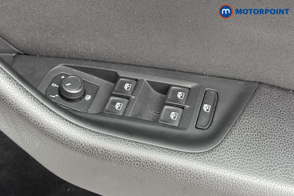 Volkswagen Passat S Manual Diesel Estate - Stock Number (1568693) - 14th supplementary image