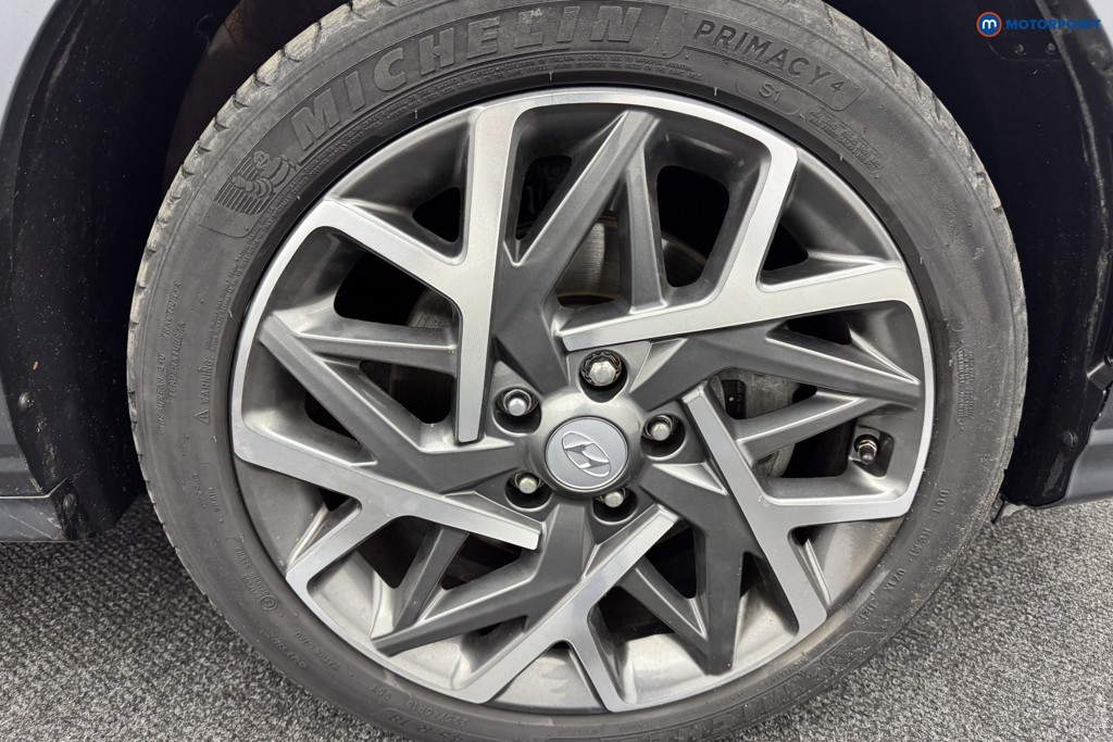 Hyundai Kona Premium Automatic Petrol-Electric Hybrid SUV - Stock Number (1569146) - 37th supplementary image