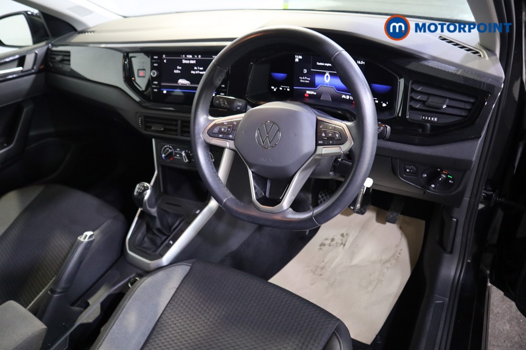 Volkswagen Polo Life Manual Petrol Hatchback - Stock Number (1569300) - 1st supplementary image