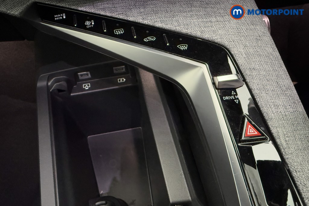 Peugeot 3008 GT Automatic Petrol SUV - Stock Number (1569480) - 14th supplementary image