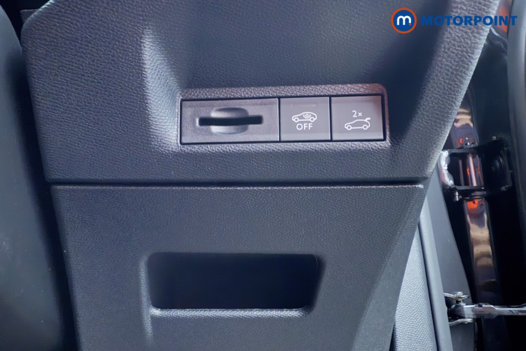 Peugeot 3008 GT Automatic Petrol SUV - Stock Number (1569480) - 19th supplementary image