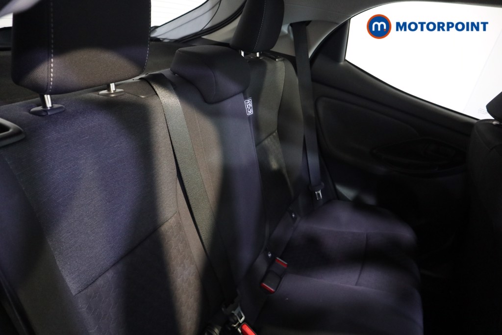 Toyota Yaris Design Automatic Petrol-Electric Hybrid Hatchback - Stock Number (1569506) - 10th supplementary image