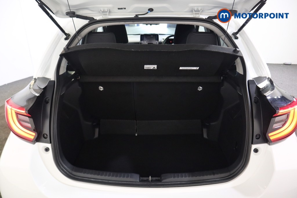 Toyota Yaris Design Automatic Petrol-Electric Hybrid Hatchback - Stock Number (1569506) - 11th supplementary image