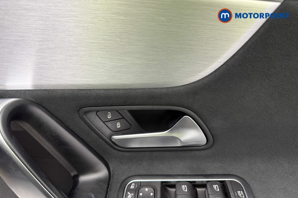 Mercedes-Benz A Class Amg Line Manual Petrol Hatchback - Stock Number (1569578) - 14th supplementary image