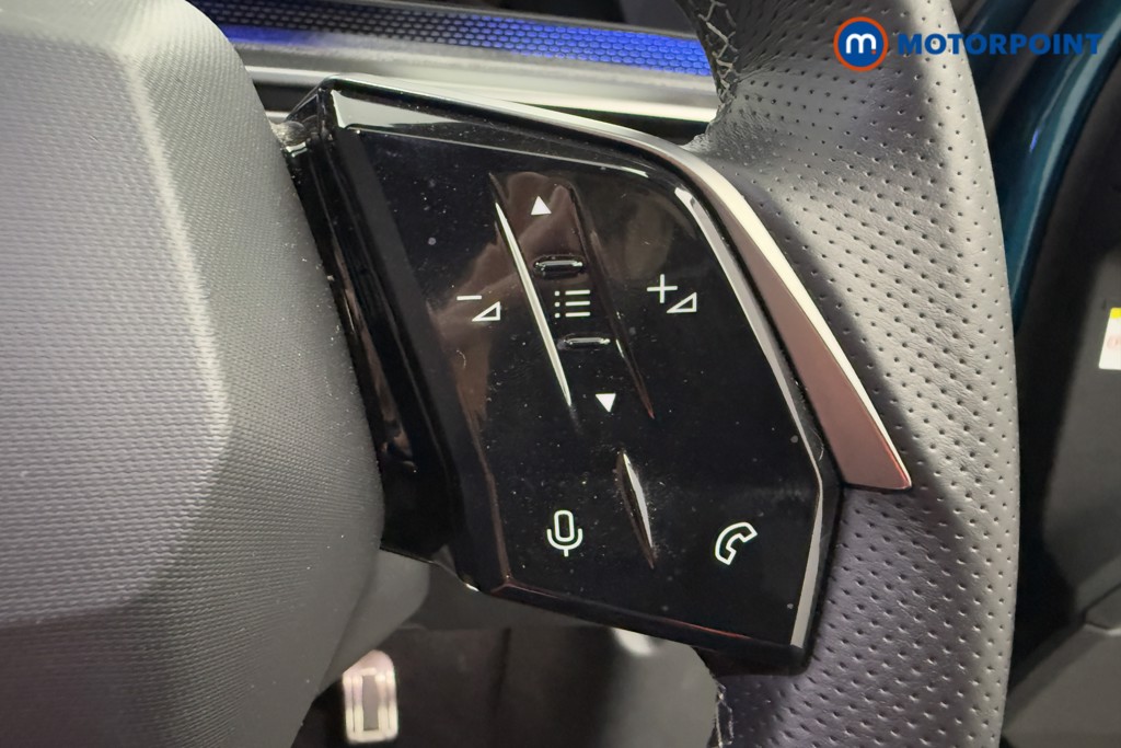 Peugeot 3008 GT Automatic Petrol-Electric Hybrid SUV - Stock Number (1569589) - 5th supplementary image