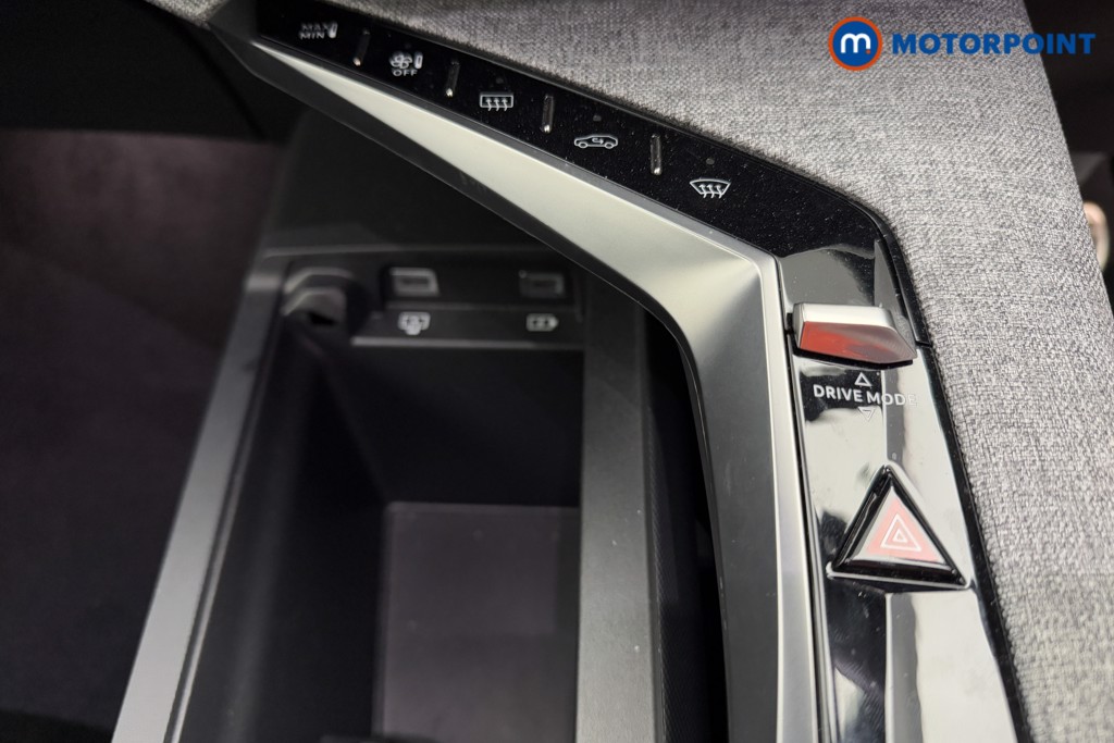 Peugeot 3008 GT Automatic Petrol-Electric Hybrid SUV - Stock Number (1569589) - 15th supplementary image