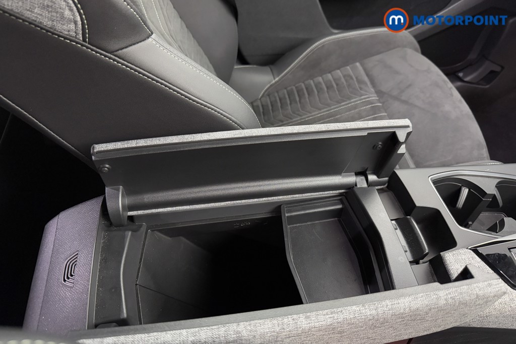 Peugeot 3008 GT Automatic Petrol-Electric Hybrid SUV - Stock Number (1569589) - 18th supplementary image