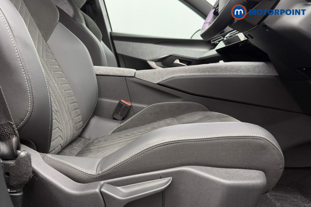 Peugeot 3008 GT Automatic Petrol SUV - Stock Number (1569591) - 22nd supplementary image
