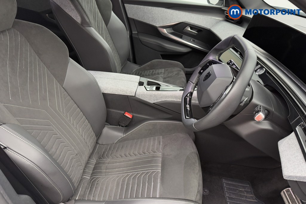 Peugeot 3008 GT Automatic Petrol SUV - Stock Number (1569591) - 23rd supplementary image