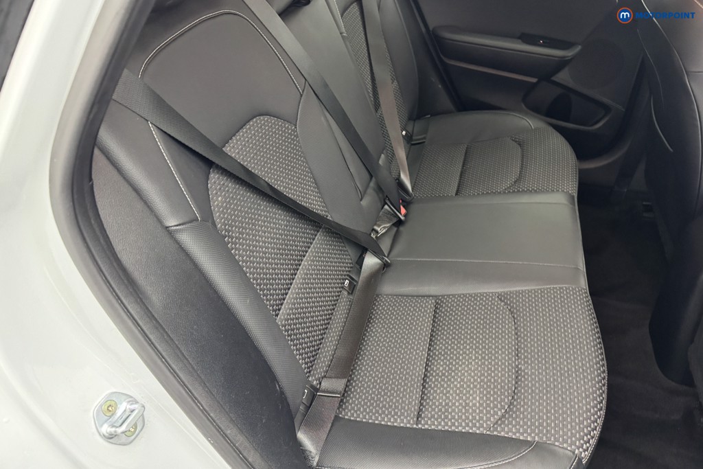KIA Ceed 3 Automatic Diesel Hatchback - Stock Number (1569711) - 4th supplementary image