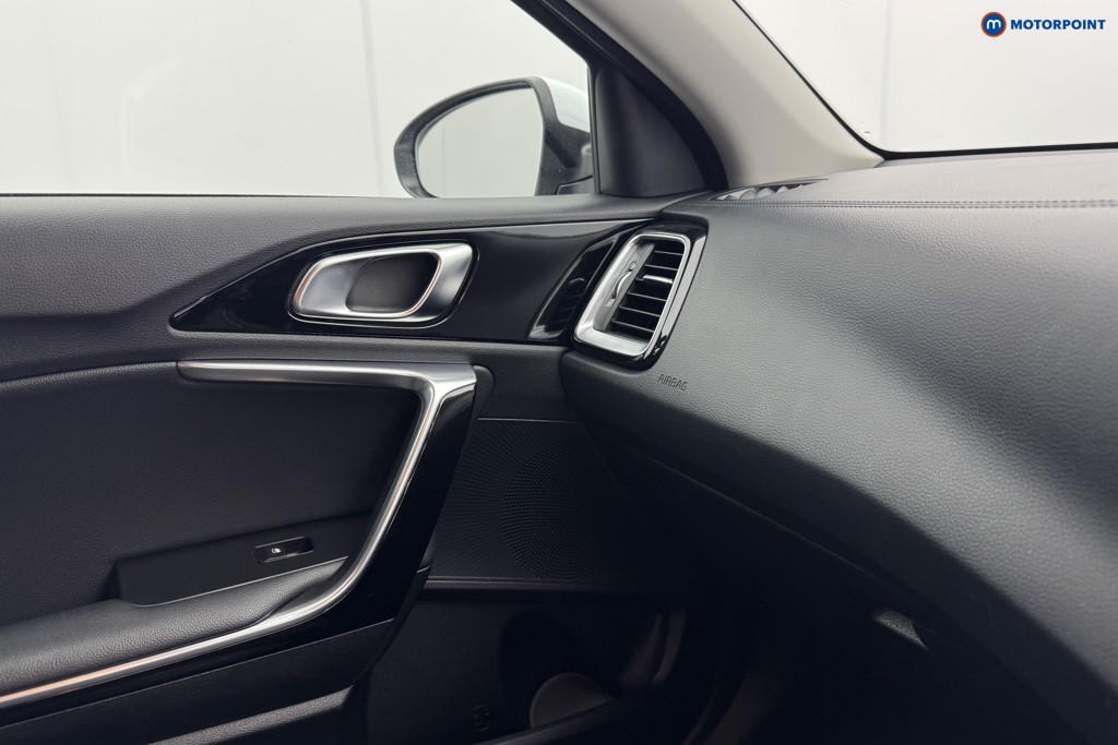 KIA Ceed 3 Automatic Diesel Hatchback - Stock Number (1569711) - 19th supplementary image