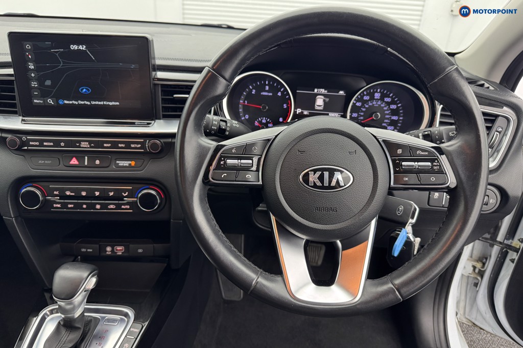 KIA Ceed 3 Automatic Diesel Hatchback - Stock Number (1569711) - 1st supplementary image