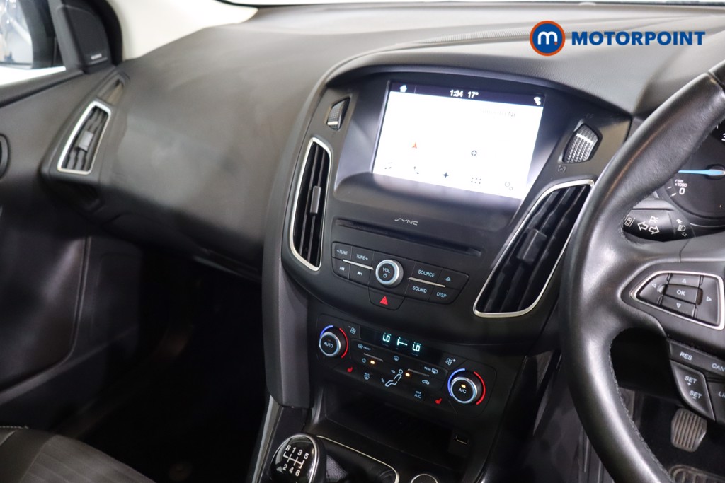 Ford Focus Titanium X Manual Diesel Hatchback - Stock Number (1569719) - 3rd supplementary image
