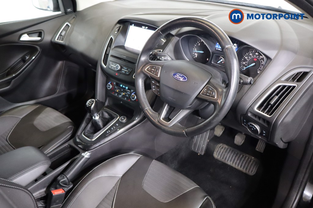 Ford Focus Titanium X Manual Diesel Hatchback - Stock Number (1569719) - 1st supplementary image