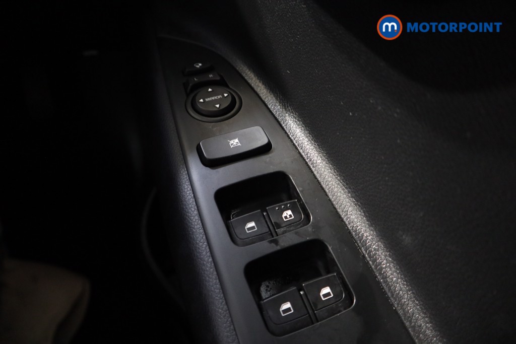 KIA Stonic 2 Manual Petrol SUV - Stock Number (1569977) - 6th supplementary image