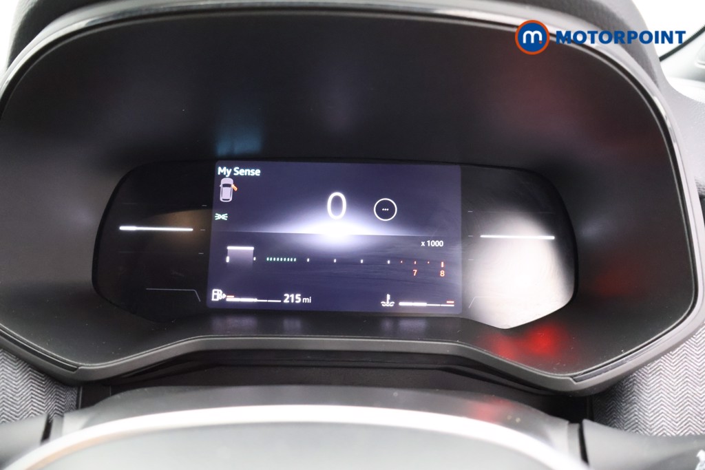 Renault Clio Techno Manual Petrol Hatchback - Stock Number (1570195) - 3rd supplementary image