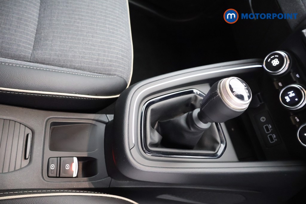 Renault Clio Techno Manual Petrol Hatchback - Stock Number (1570195) - 7th supplementary image