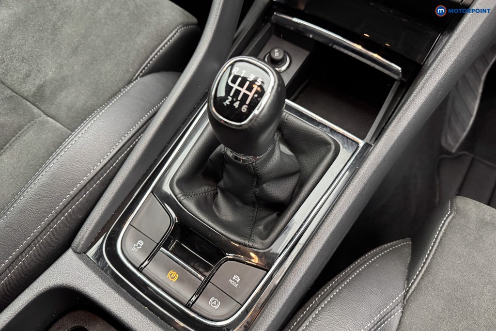 Skoda Karoq Se L Manual Petrol SUV - Stock Number (1570204) - 13th supplementary image