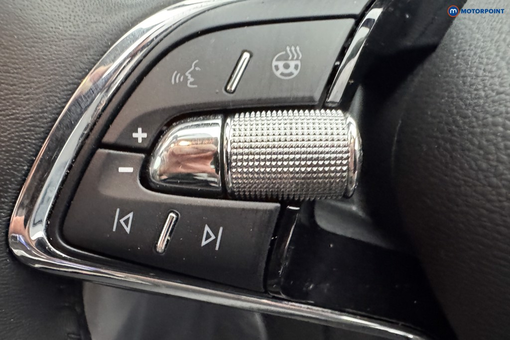 Skoda Karoq Se L Manual Petrol SUV - Stock Number (1570204) - 17th supplementary image