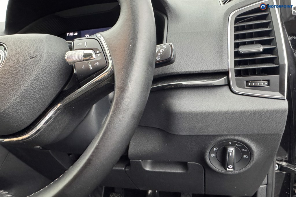 Skoda Karoq Se L Manual Petrol SUV - Stock Number (1570204) - 19th supplementary image