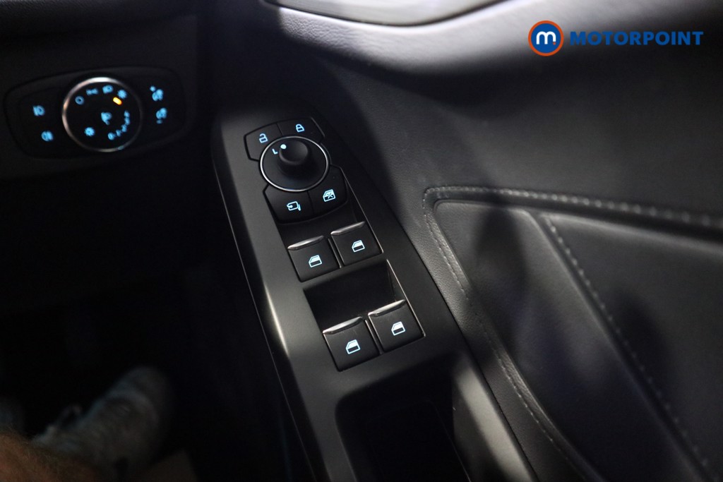 Ford Focus Titanium Vignale Automatic Diesel Hatchback - Stock Number (1570223) - 6th supplementary image