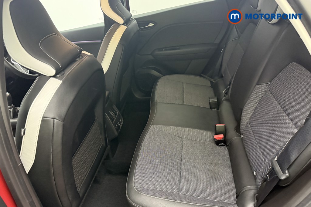 Renault Captur Se Edition Manual Petrol SUV - Stock Number (1570419) - 2nd supplementary image