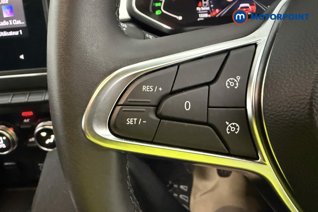 Renault Captur Se Edition Manual Petrol SUV - Stock Number (1570419) - 16th supplementary image