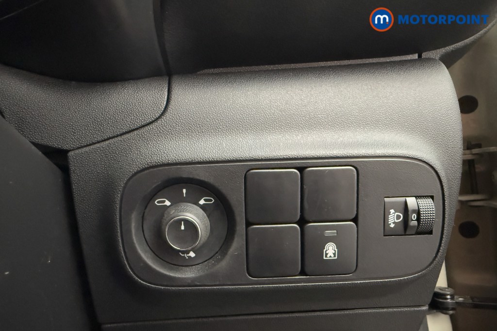 Citroen C3 Plus Automatic Petrol Hatchback - Stock Number (1570734) - 14th supplementary image