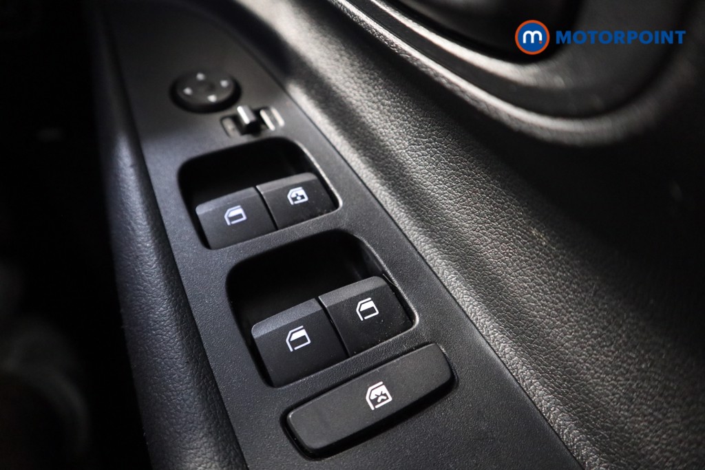 Hyundai I20 Se Connect Manual Petrol Hatchback - Stock Number (1570843) - 6th supplementary image