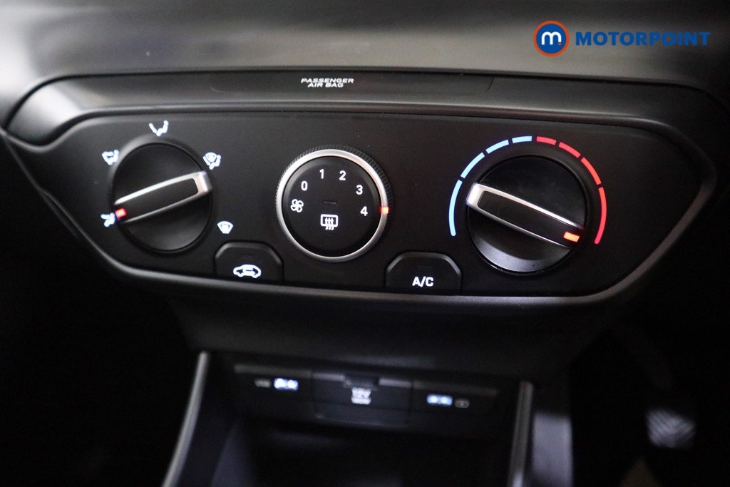 Hyundai I20 Se Connect Manual Petrol Hatchback - Stock Number (1570843) - 8th supplementary image