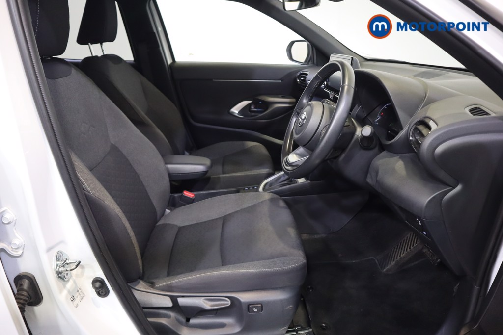 Toyota Yaris Cross Design Automatic Petrol-Electric Hybrid Estate - Stock Number (1571063) - 6th supplementary image