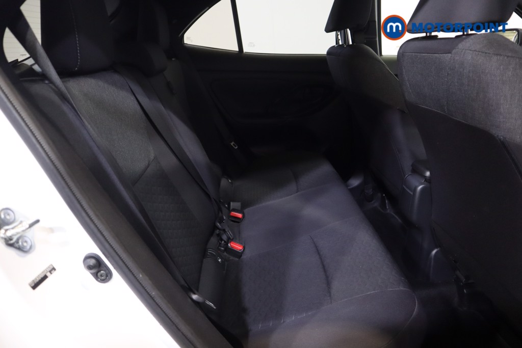 Toyota Yaris Cross Design Automatic Petrol-Electric Hybrid Estate - Stock Number (1571063) - 7th supplementary image