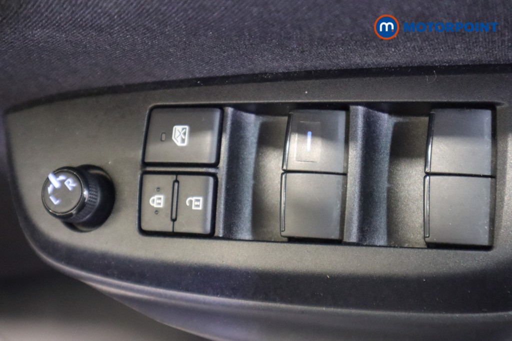 Toyota Yaris Cross Design Automatic Petrol-Electric Hybrid Estate - Stock Number (1571063) - 15th supplementary image