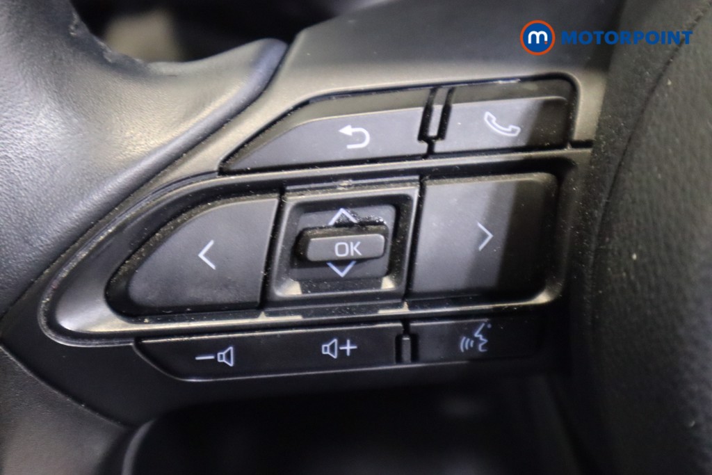 Toyota Yaris Cross Design Automatic Petrol-Electric Hybrid Estate - Stock Number (1571063) - 16th supplementary image