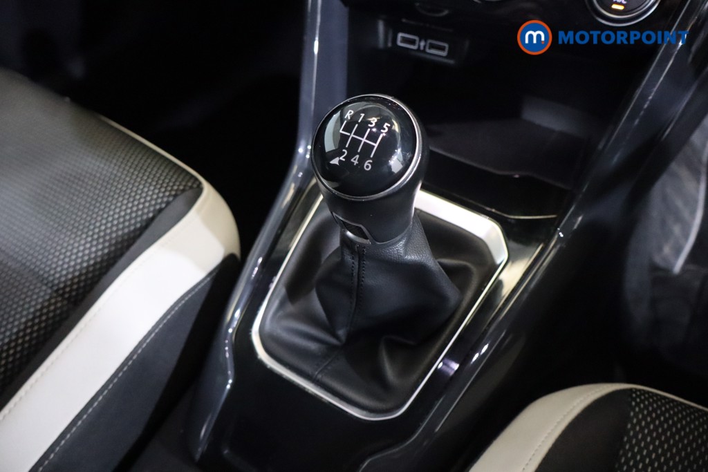 Volkswagen T-Roc SEL Manual Petrol SUV - Stock Number (1571111) - 12th supplementary image