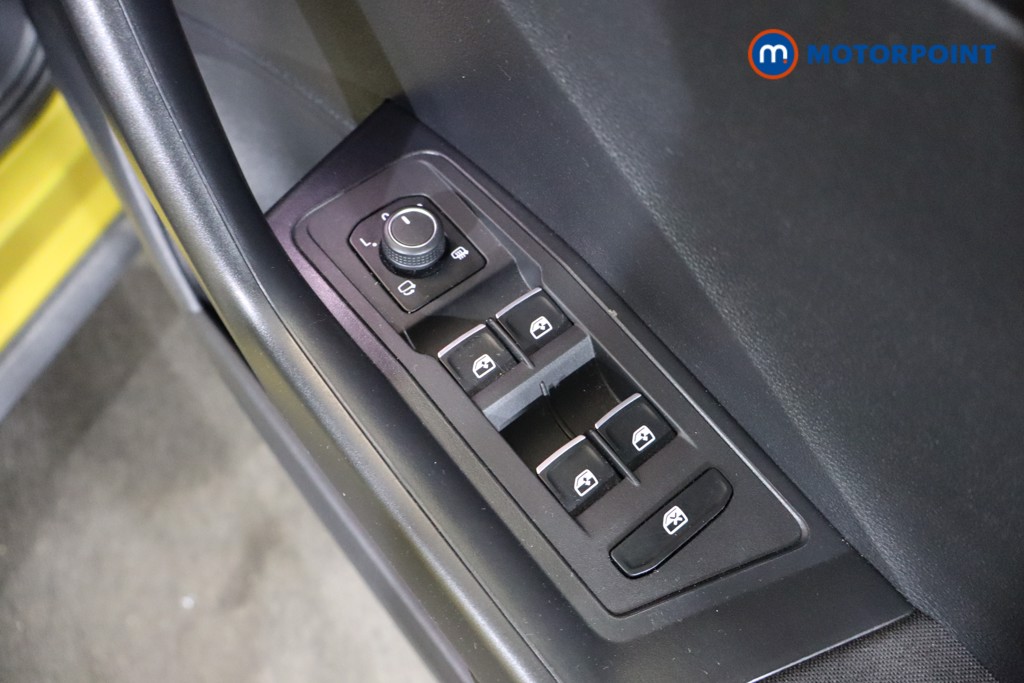 Volkswagen T-Roc SEL Manual Petrol SUV - Stock Number (1571111) - 18th supplementary image