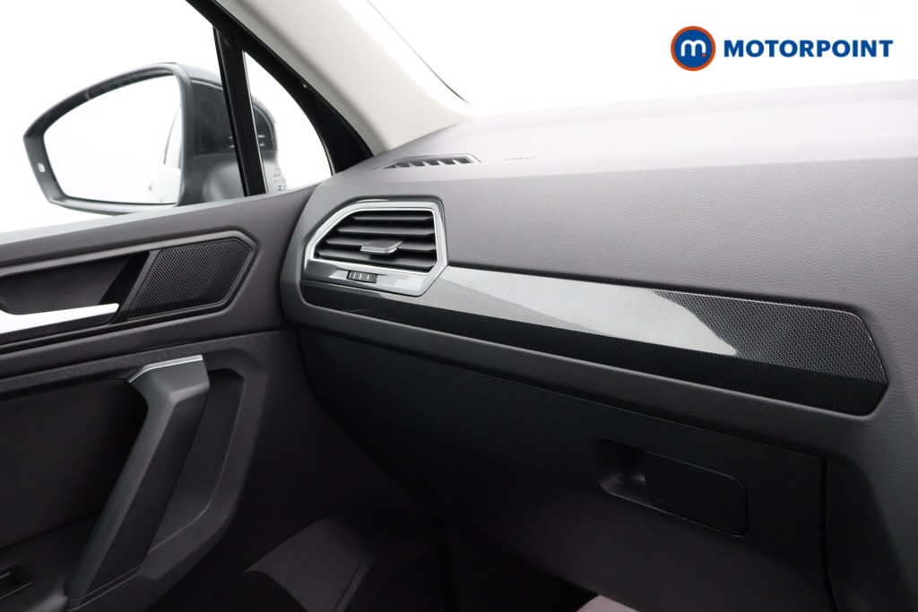 Volkswagen Tiguan Elegance Automatic Petrol SUV - Stock Number (1571568) - 8th supplementary image