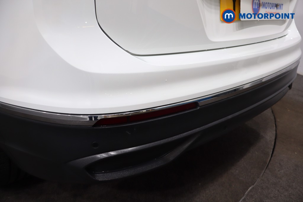 Volkswagen Tiguan Life Automatic Diesel SUV - Stock Number (1571926) - 35th supplementary image