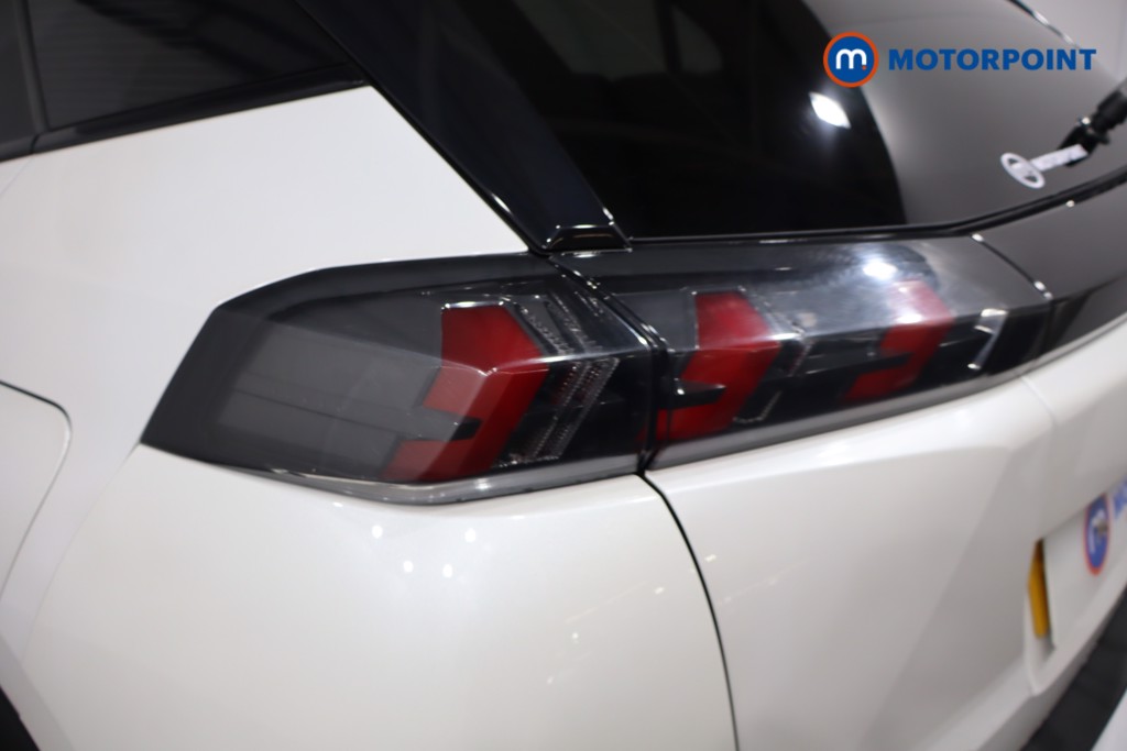 Peugeot 2008 GT Manual Petrol SUV - Stock Number (1572159) - 32nd supplementary image