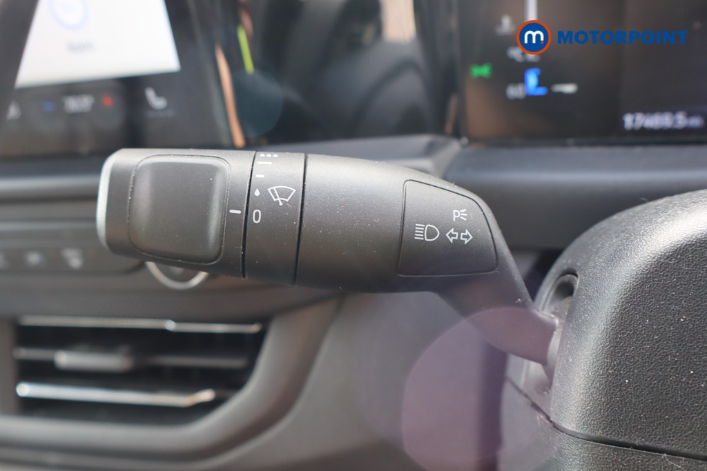 Ford Transit Custom Limited Manual Diesel Panel Van - Stock Number (1572260) - 15th supplementary image