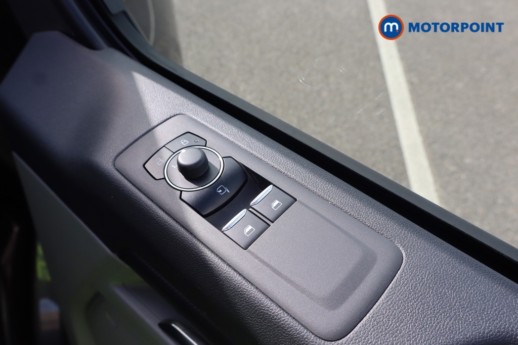 Ford Transit Custom Limited Manual Diesel Panel Van - Stock Number (1572260) - 17th supplementary image