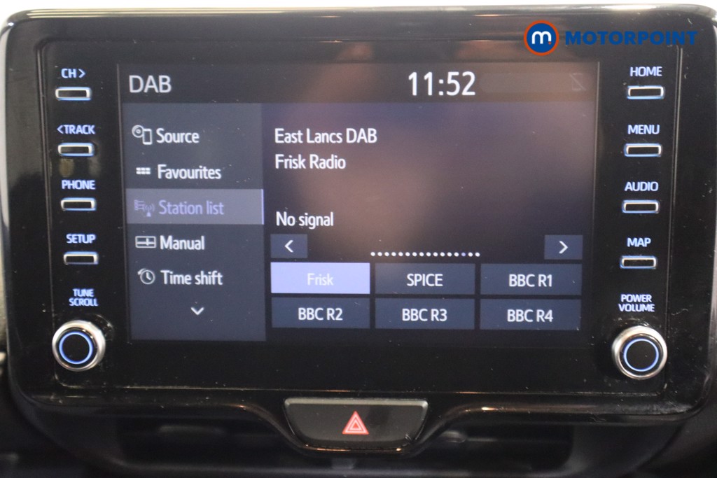 Toyota Yaris Design Automatic Petrol-Electric Hybrid Hatchback - Stock Number (1572624) - 2nd supplementary image