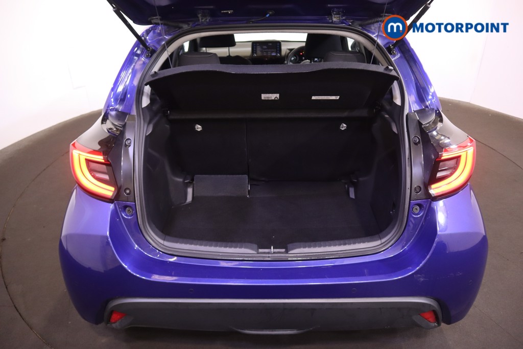 Toyota Yaris Design Automatic Petrol-Electric Hybrid Hatchback - Stock Number (1572624) - 8th supplementary image